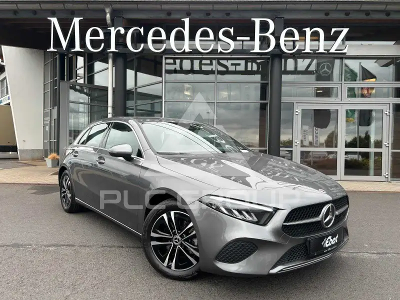 2025 Mercedes Benz A 180