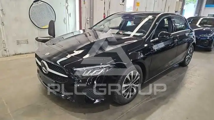 2025 Mercedes Benz A 180