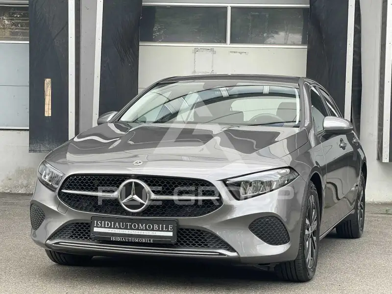 2025 Mercedes Benz A 180