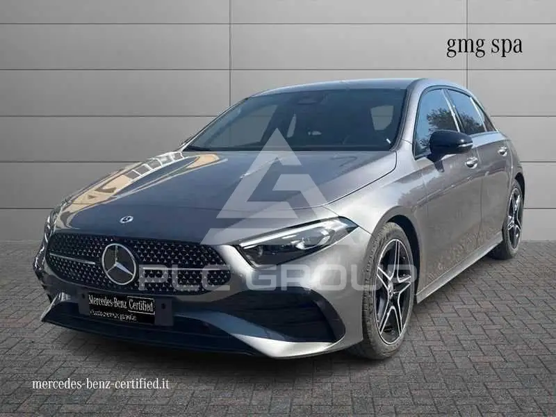 2025 Mercedes Benz A 180