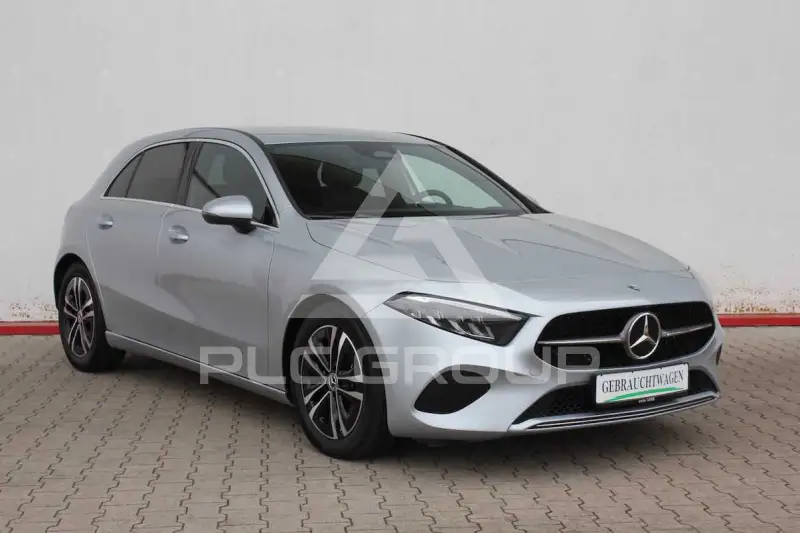 2025 Mercedes Benz A 180