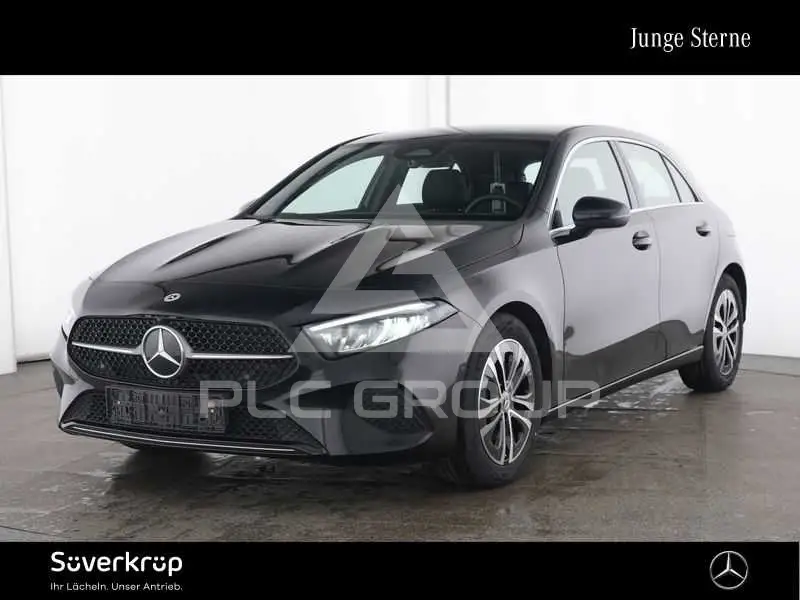 2025 Mercedes Benz A 180