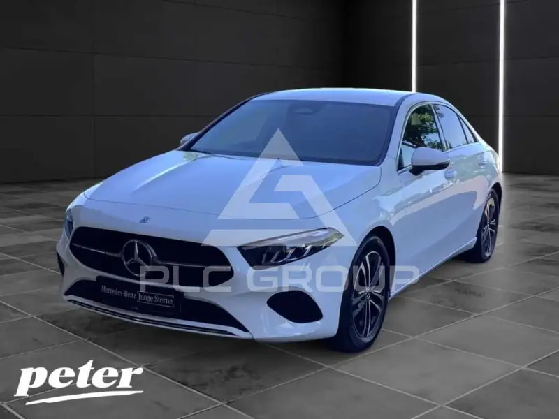 2025 Mercedes Benz A 180