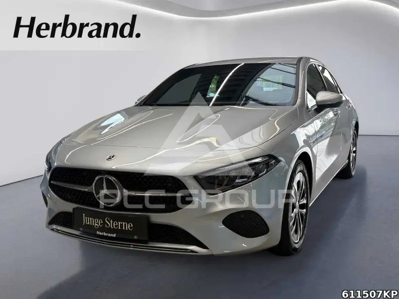 2025 Mercedes Benz A 180