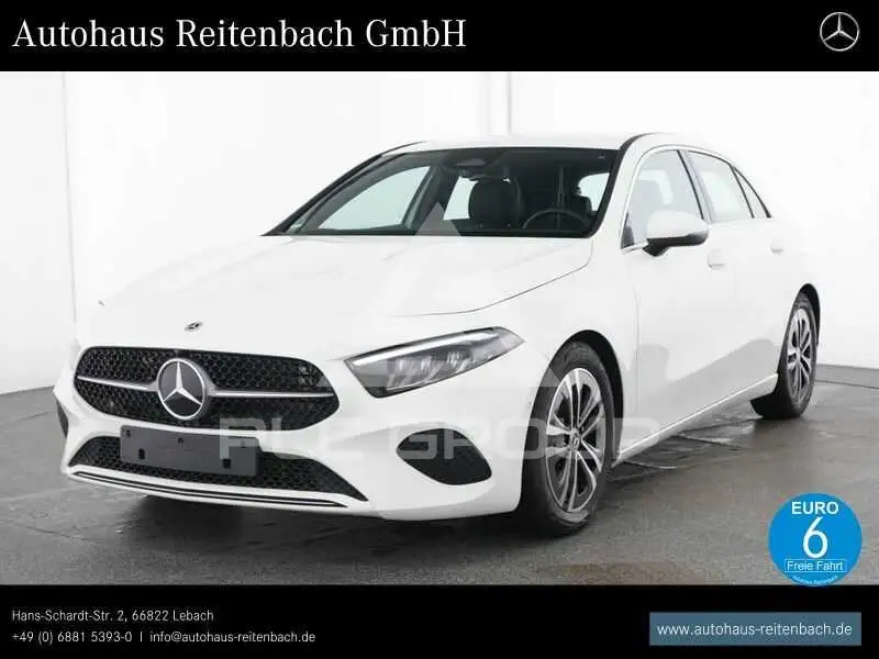 2025 Mercedes Benz A 180