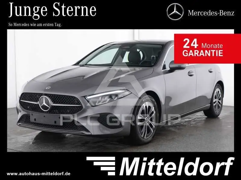 2025 Mercedes Benz A 180