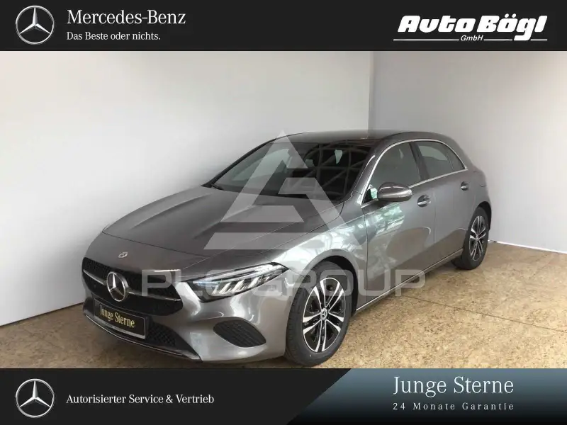 2025 Mercedes Benz A 180