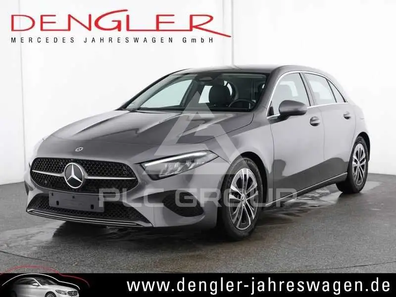 2025 Mercedes Benz A 180