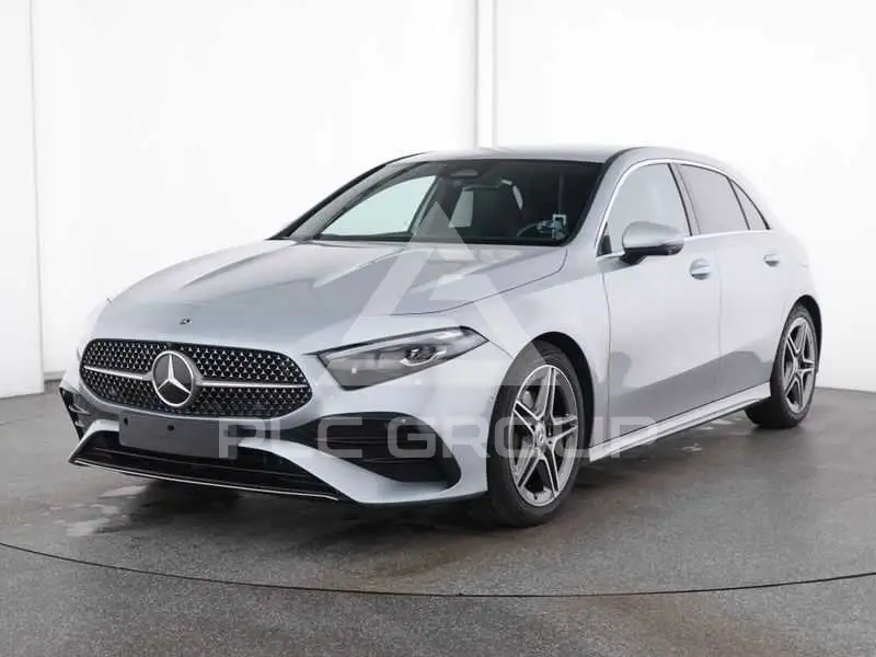 2025 Mercedes Benz A 180