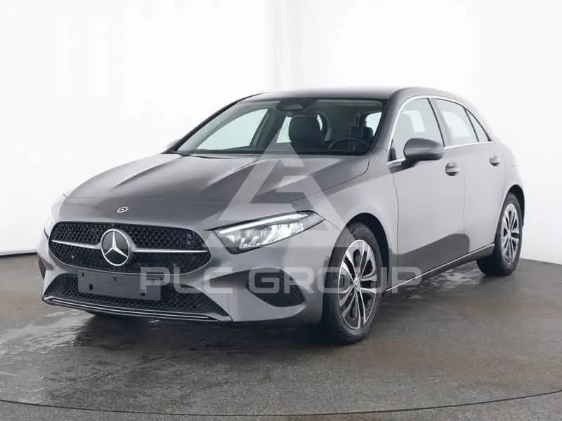 2025 Mercedes Benz A 200