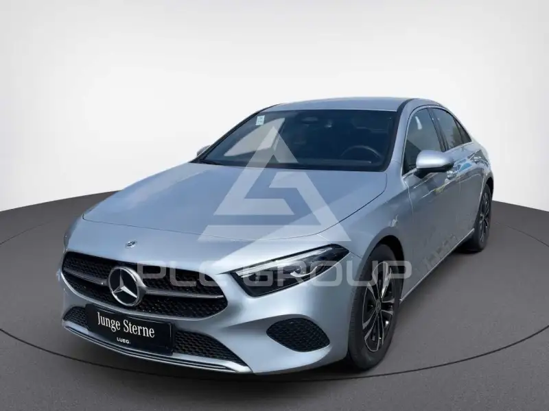 2025 Mercedes Benz A 200