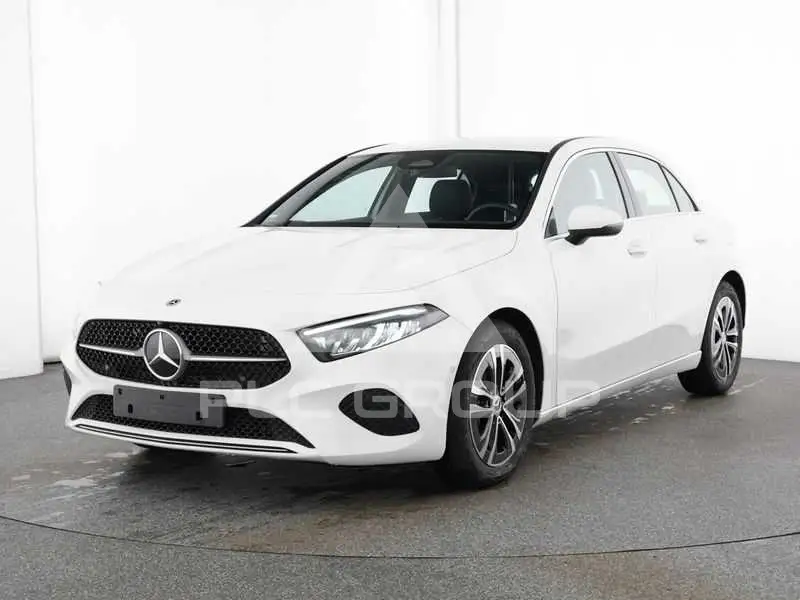 2025 Mercedes Benz A 200