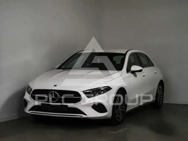 2025 Mercedes Benz A 200