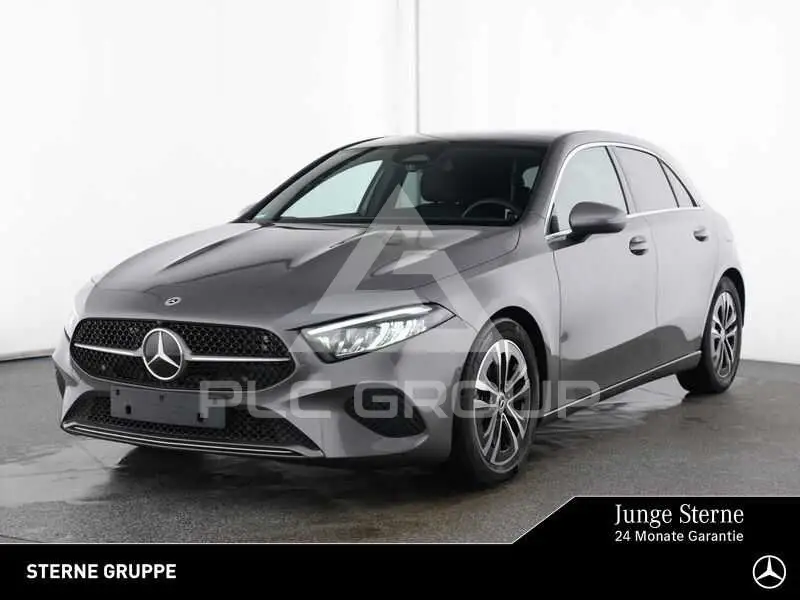 2025 Mercedes Benz A 200