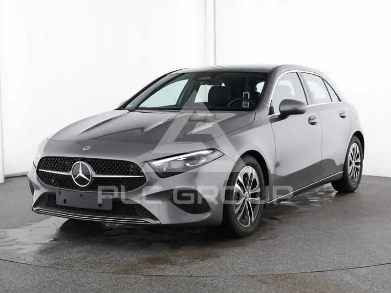 2025 Mercedes Benz A 200