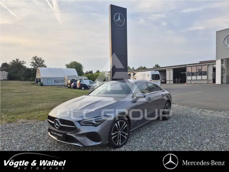 2025 Mercedes Benz CLA 200