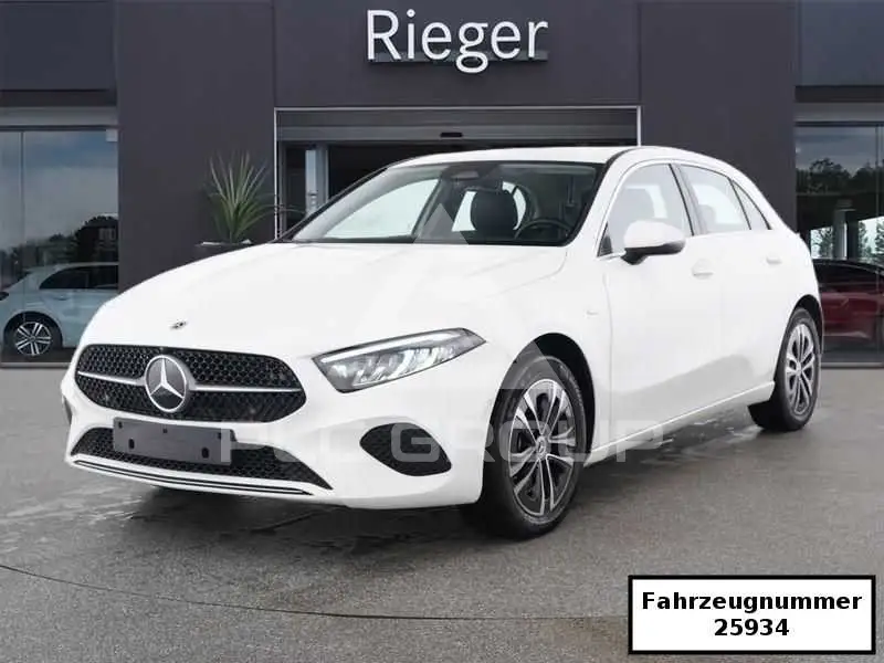 2025 Mercedes Benz A 250