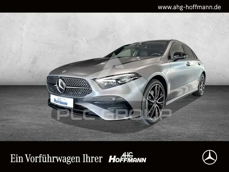2025 Mercedes Benz A 250