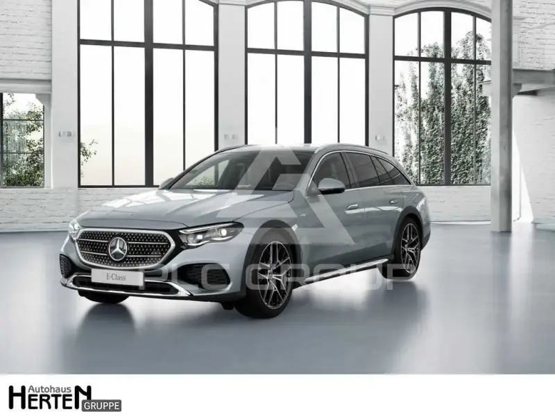 2025 Mercedes Benz E 300