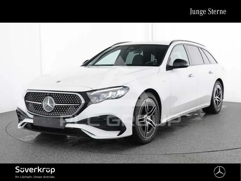 2025 Mercedes Benz E 300
