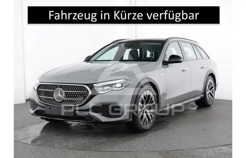 2025 Mercedes Benz E 300