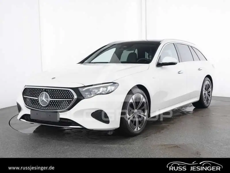 2025 Mercedes Benz E 300