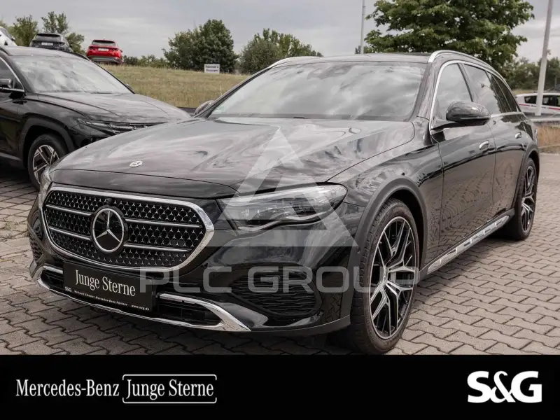 2025 Mercedes Benz E 300