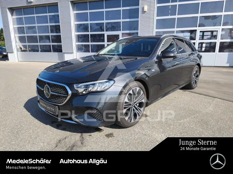 2025 Mercedes Benz E 300
