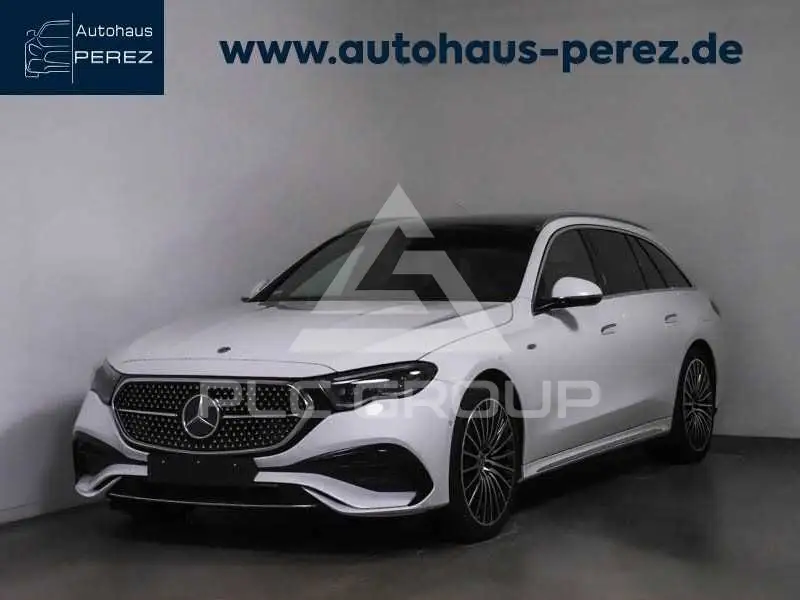 2025 Mercedes Benz E 300