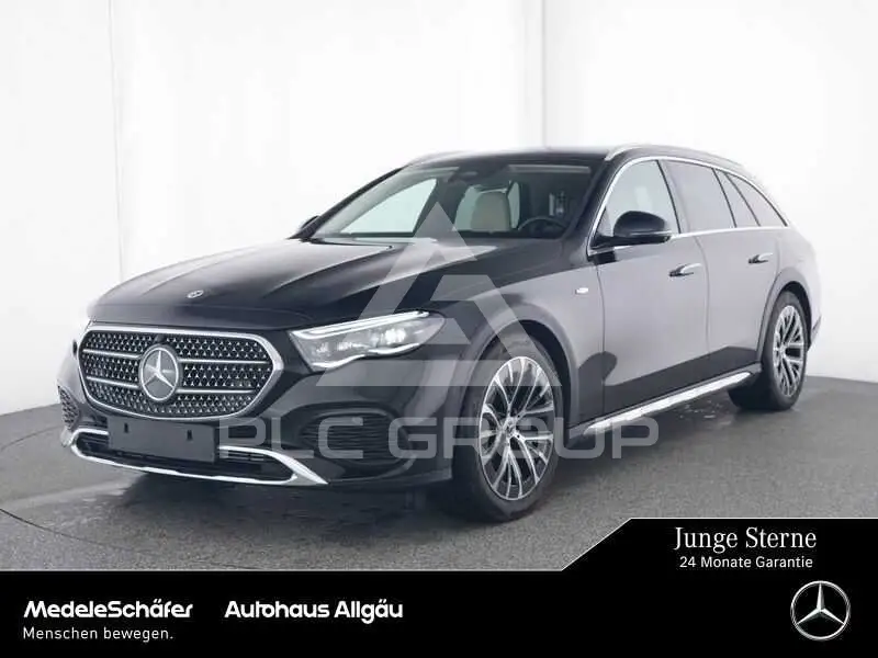 2025 Mercedes Benz E 300