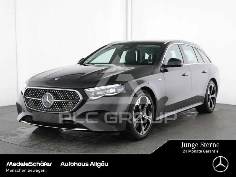2025 Mercedes Benz E 300