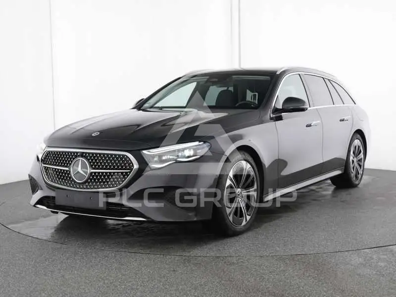 2025 Mercedes Benz E 300