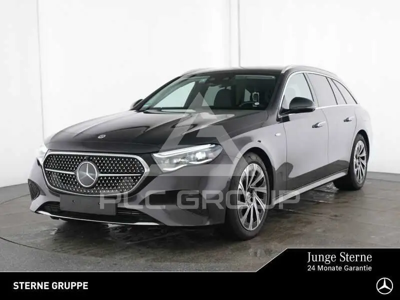 2025 Mercedes Benz E 300