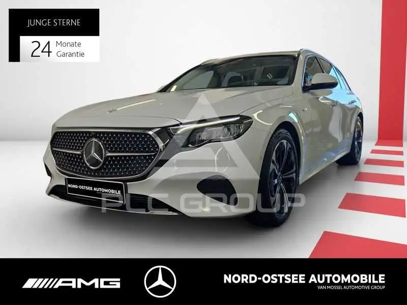 2025 Mercedes Benz E 300