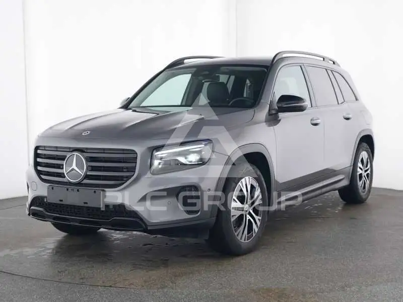 2025 Mercedes Benz GLB 250