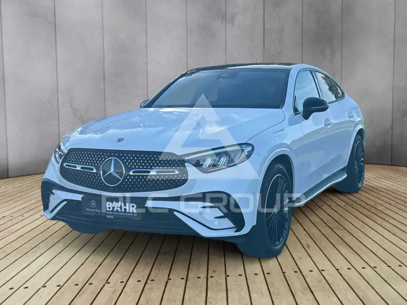 2025 Mercedes Benz GLC 300