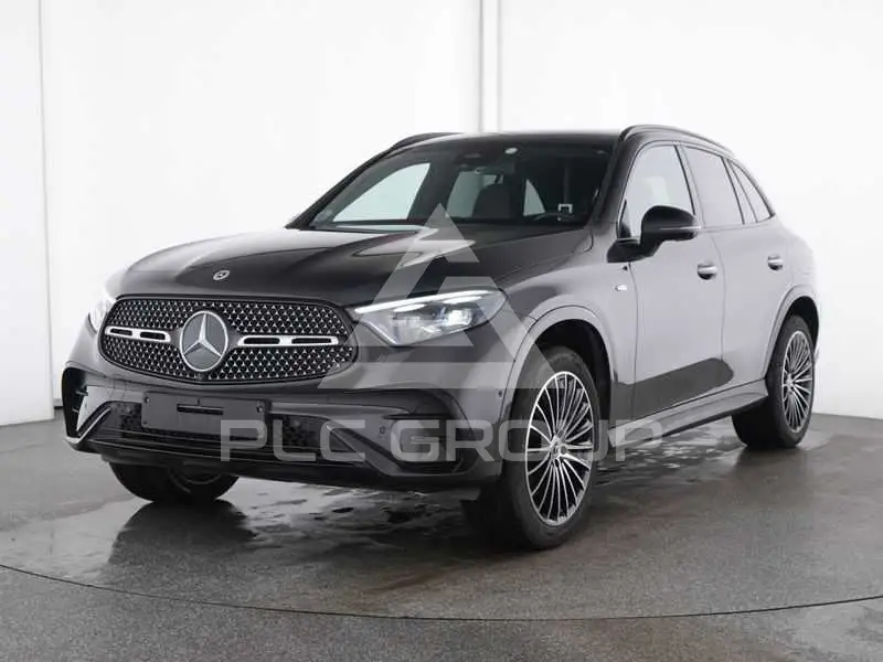2025 Mercedes Benz GLC 300