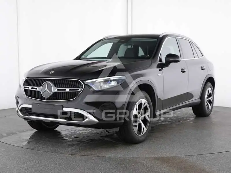 2025 Mercedes Benz GLC 300