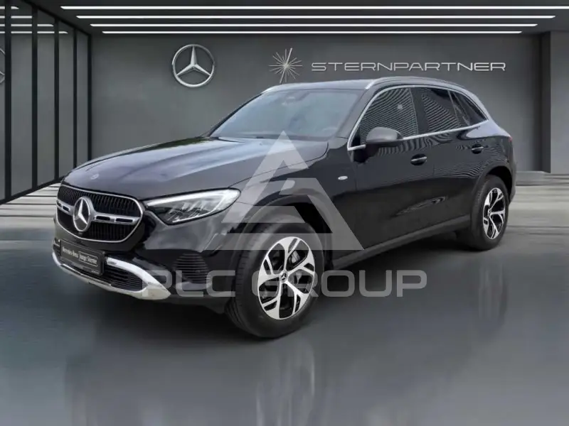 2025 Mercedes Benz GLC 300
