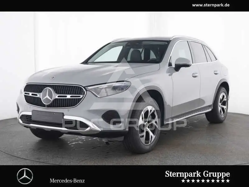 2025 Mercedes Benz GLC 300