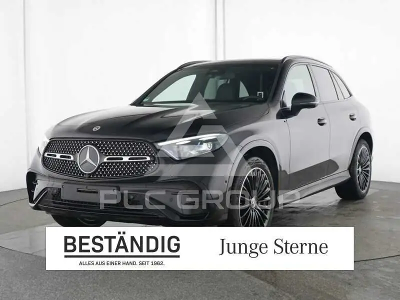 2025 Mercedes Benz GLC 300