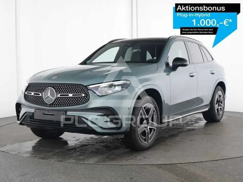 2025 Mercedes Benz GLC 300