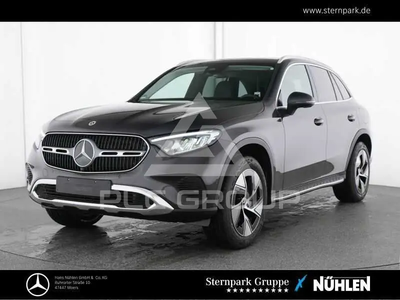 2025 Mercedes Benz GLC 300