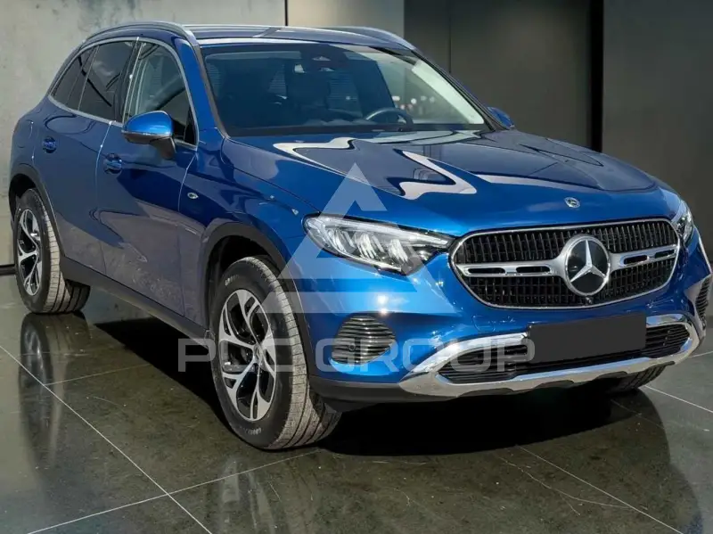 2025 Mercedes Benz GLC 300