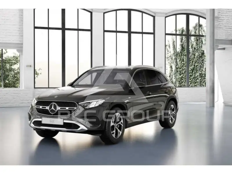 2025 Mercedes Benz GLC 300