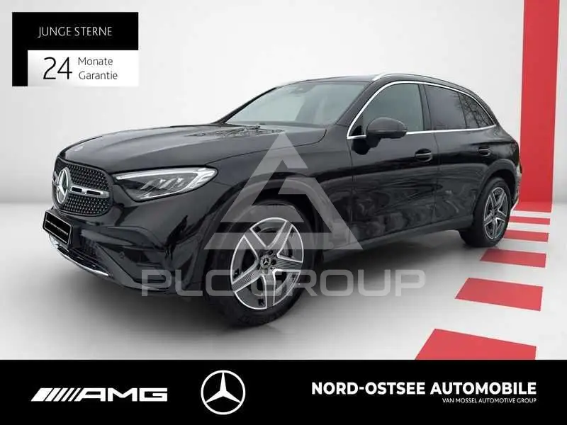 2025 Mercedes Benz GLC 300