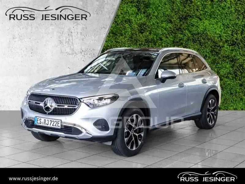 2025 Mercedes Benz GLC 300