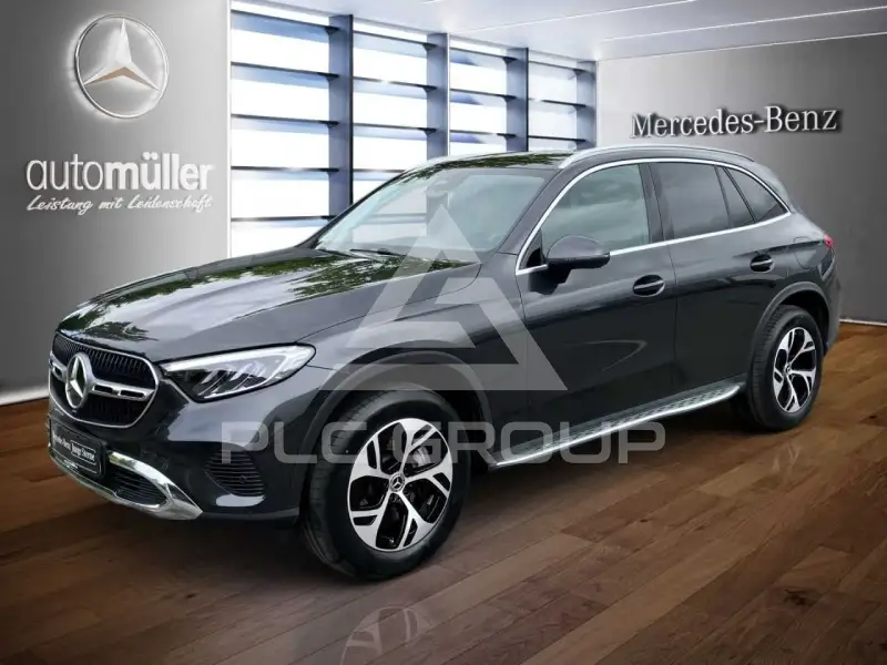 2025 Mercedes Benz GLC 300