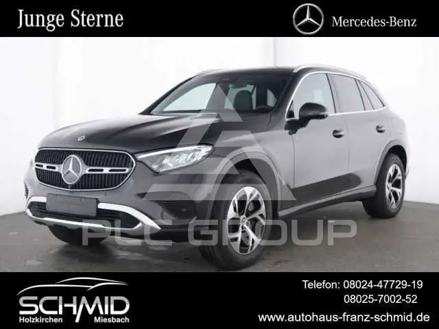 2025 Mercedes Benz GLC 300