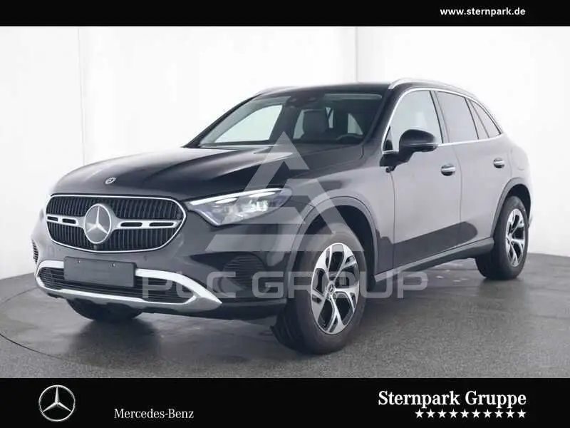 2025 Mercedes Benz GLC 300